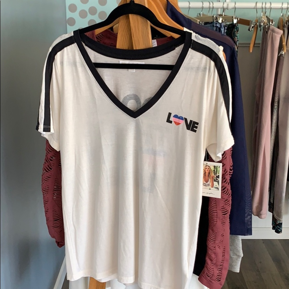 White t-shirt